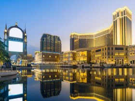 众汇快讯:2025款奔驰迈巴赫GLS600现车报价245万全国送货上门