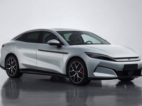 很多人不知道,25款铃木吉姆尼 1.5 五门 自动顶配现车报价 精气神同比奔驰大G